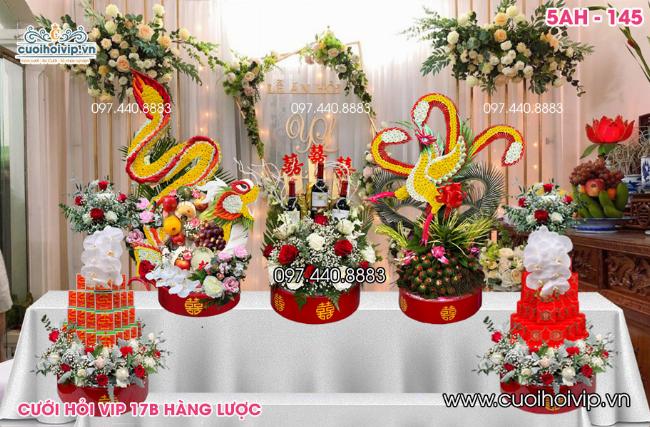 Hình ảnh minh họa dịch vụ chuẩn bị tráp lễ vật ăn hỏi chuyên nghiệp, trang trí đẹp mắt